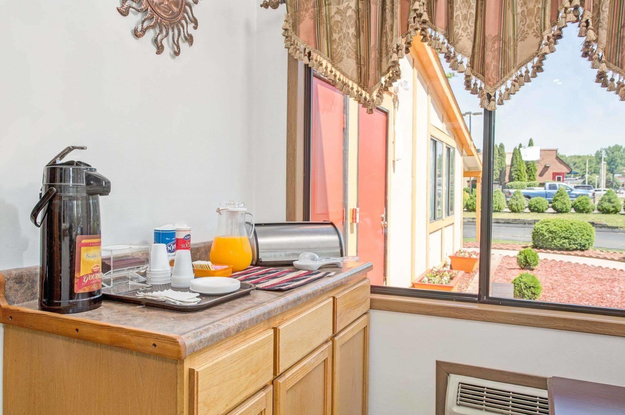 Guest Inn Lebanon Ngoại thất bức ảnh
